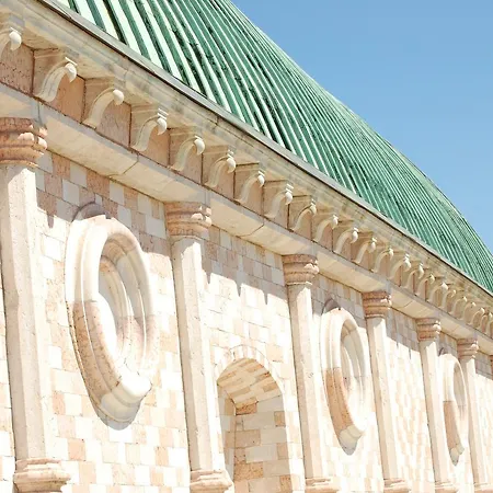 Mum's לינה וארוחת בוקר ויצ'נצה