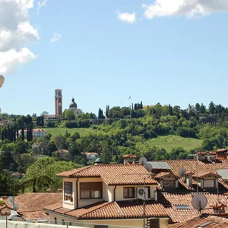 Mum's Vicenza